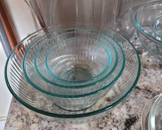 Set of Four Pyrex Nesting Glass Mixing Bowls