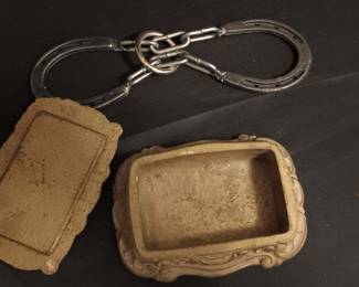 Carved Syroco Wood Trinket Box