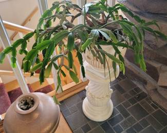 White Column Plant Stand