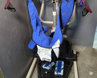 Invacare Reliant 350 Electric Stand Up Lift With Standing Sling, Model RPS350-1, With 2 Batteries And Charger