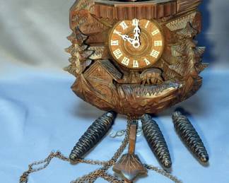 Gueissaz-Jaccard Cuckoo Clock, Plays Edelweiss, Approximately 15"