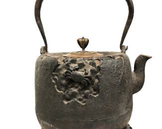 A JAPANESE CAST IRON TEAPOT