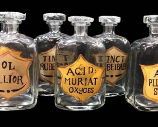 COLLECTION APOTHECARY BOTTLES