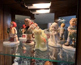 Really great Vaseline custard glass Fenton handpainted cat