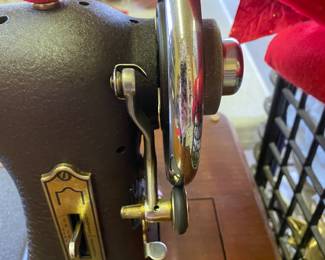 Garage - sewing machine