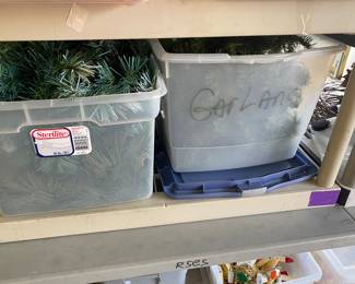 Garage - garland in both boxes