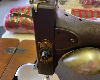 Garage - sewing machine