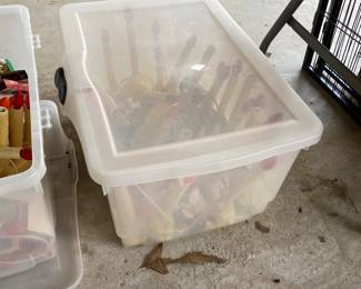 Garage -covered box has electric candles