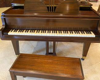Piano - excellent condition