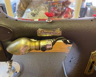 Garage - sewing machine