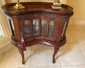 Beautiful kidney shaped occasional table