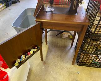 Garage - sewing machine