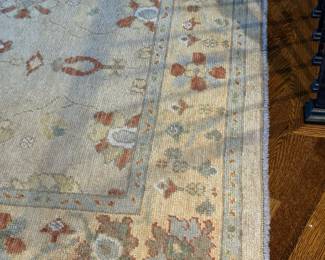 Hand Knotted Area Rug (5'2" x 7'2")