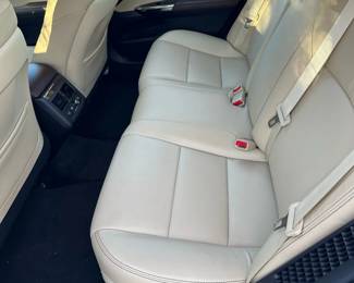 2015 Toyota Avalon Hybrid Limited (49,000 Miles)