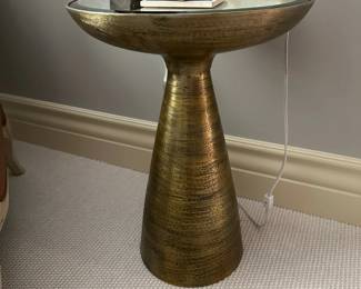 Marlow Mod Pedestal Table in Brushed Brass