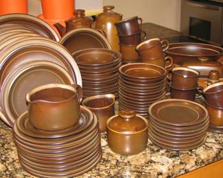 Independence stoneware