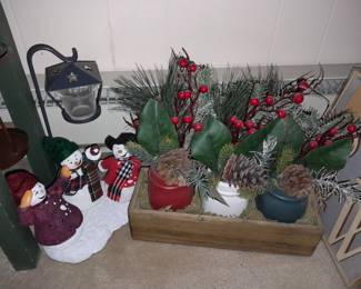 TONS Of Christmas Decor.....ALL $5 OR LESS! 