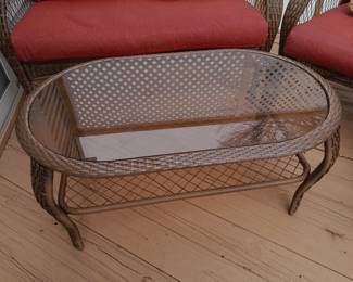 Nice Condition 4 Piece Outdoor Furniture Set W/ Cushions & Pillows