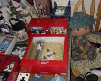 TONS Of Christmas Decor.....ALL $5 OR LESS! 
