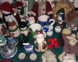 TONS Of Christmas Decor.....ALL $5 OR LESS! 