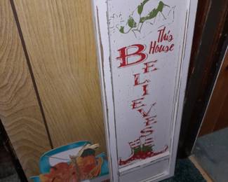 TONS Of Christmas Decor.....ALL $5 OR LESS! 