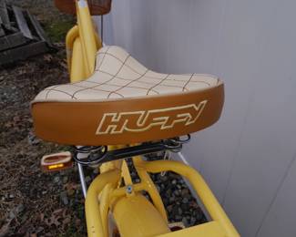 BEAUTIFUL PRACTICALLY BRAND NEW HUFFY "NEL LUSSO" BICYCLE W/ BASKET, CUP/PHONE HOLDER, & BACK RACK