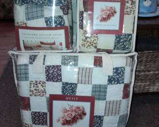 BRAND NEW American Classics Quilt Set