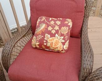 Nice Condition 4 Piece Outdoor Furniture Set W/ Cushions & Pillows