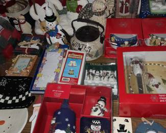 TONS Of Christmas Decor.....ALL $5 OR LESS! 