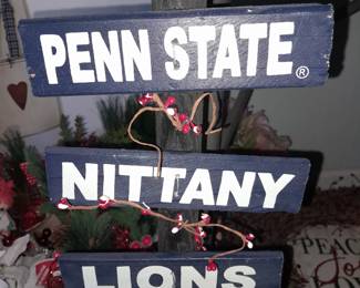 Penn State Nittany Lions Winter Painted Shovel Decor
