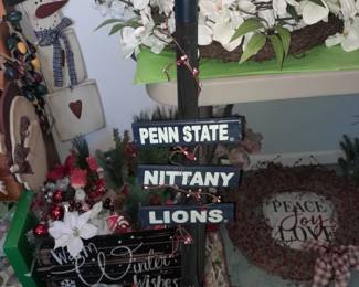 Penn State Nittany Lions Winter Painted Shovel Decor