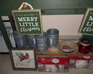TONS Of Christmas Decor.....ALL $5 OR LESS! 