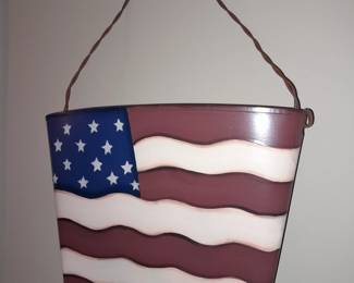 Hanging Patriotic Bucket