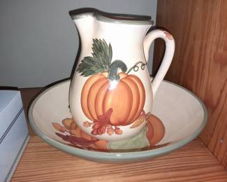 Sonoma Pumpkin Pitcher & Bowl Set