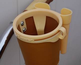 BEAUTIFUL PRACTICALLY BRAND NEW HUFFY "NEL LUSSO" BICYCLE W/ BASKET, CUP/PHONE HOLDER, & BACK RACK