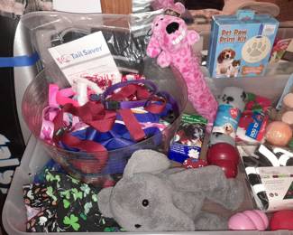 BRAND NEW Dog Toys, Leashes, & Supplies