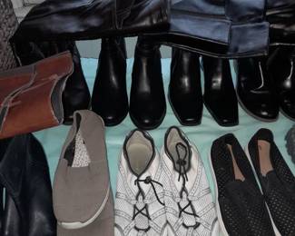 Shoes & Boots