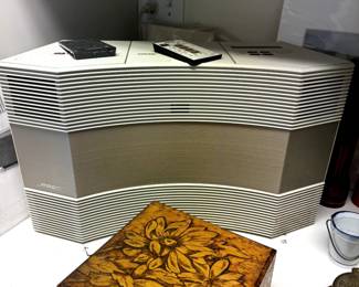 Bose Wave Radio,  Been Playing FM Stations and working