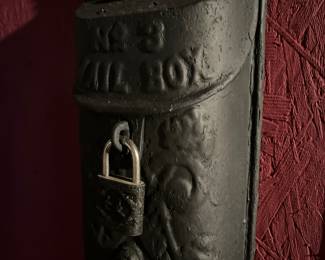 Cast mail box 
