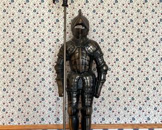 Suit of armor 