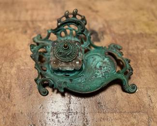 Victorian inkwell on tray 