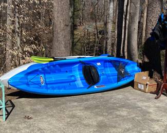 2 Kayaks , Oars &  lifejackets 