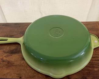 CUISINART CAST PAN IN APPLE MARTINI GREEN