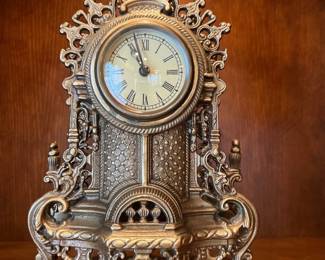 mantle clock gilt french louis style tabletop