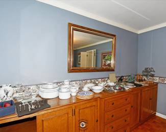 172Dining Room