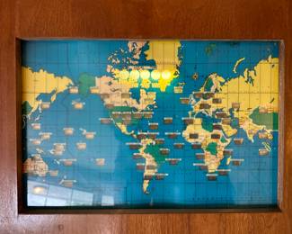 Vintage 1958 Howard Miller Lighted World Clock