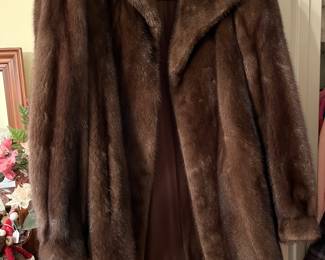 Kilos Female Mink
$4,000 Appraisal