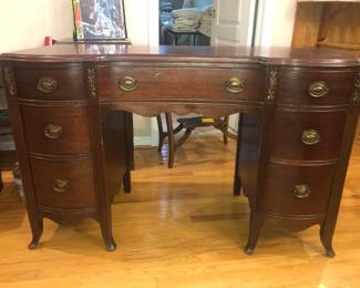 Desk antique