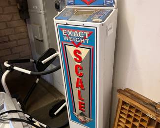 Vintage floor scale
