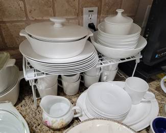 Centura dinnerware